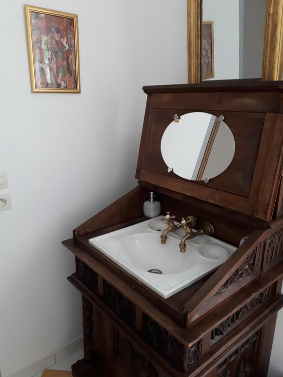 Bed and Breakfast La Cure Du Maine Charles Birac  Esterno foto