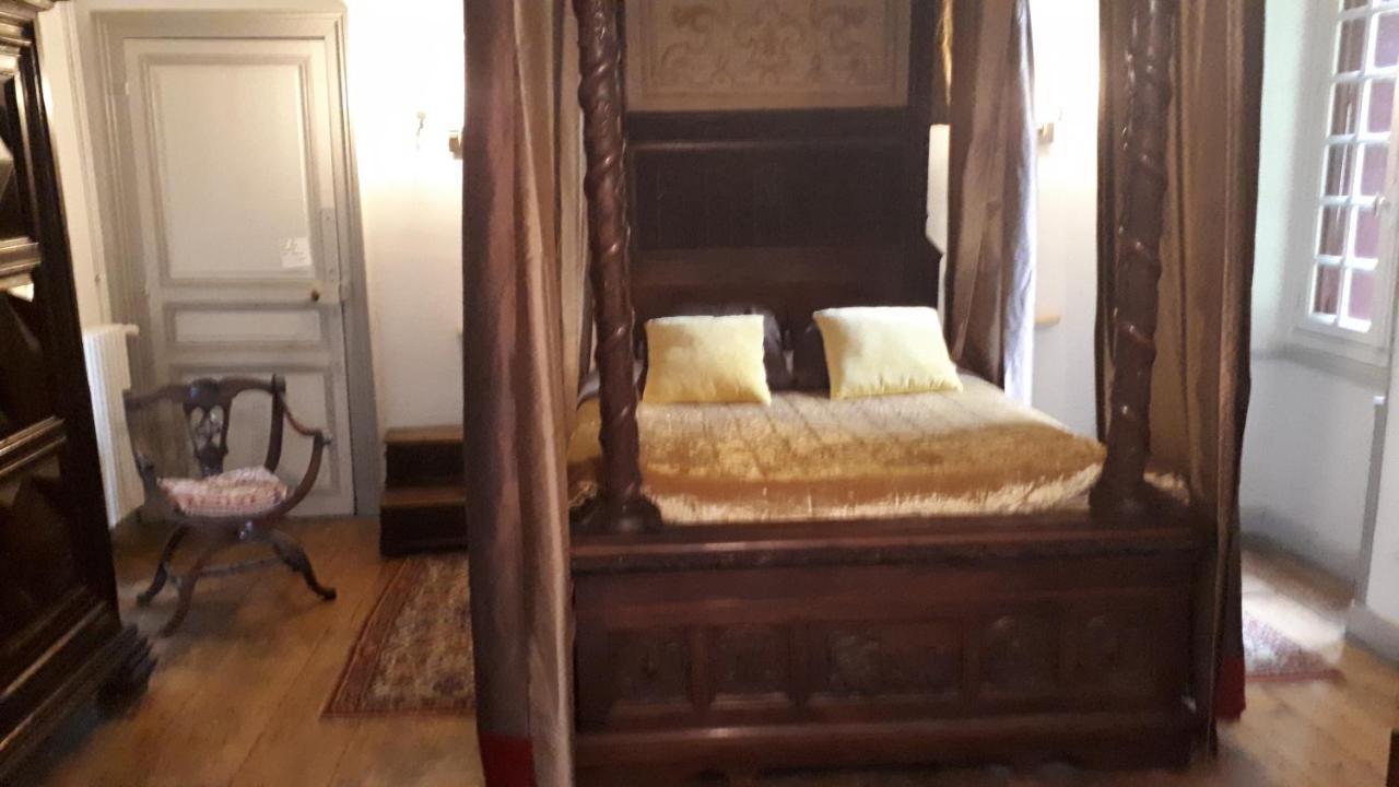 Bed and Breakfast La Cure Du Maine Charles Birac  Esterno foto
